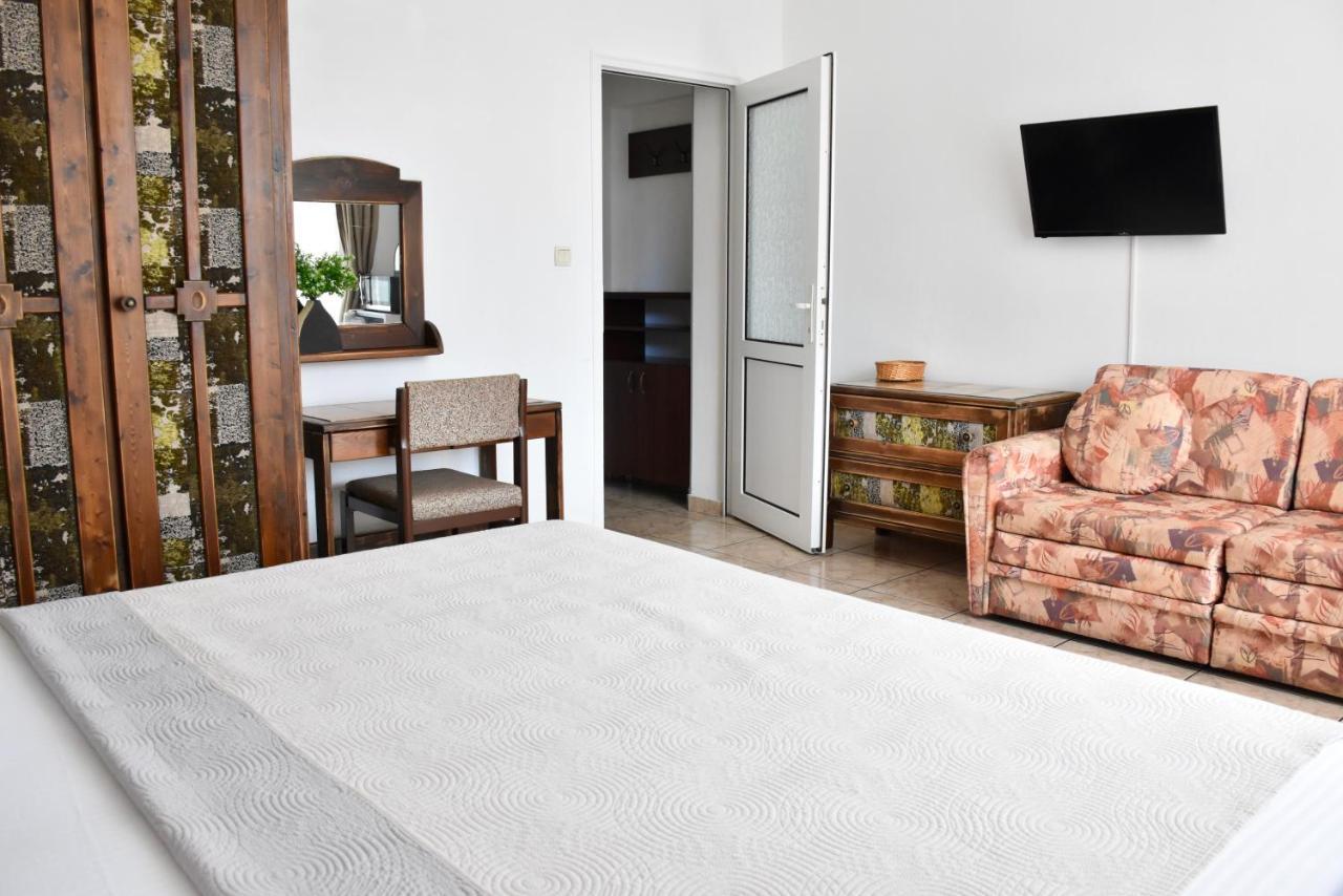 Family Hotel Apolonia Sozopol Eksteriør billede